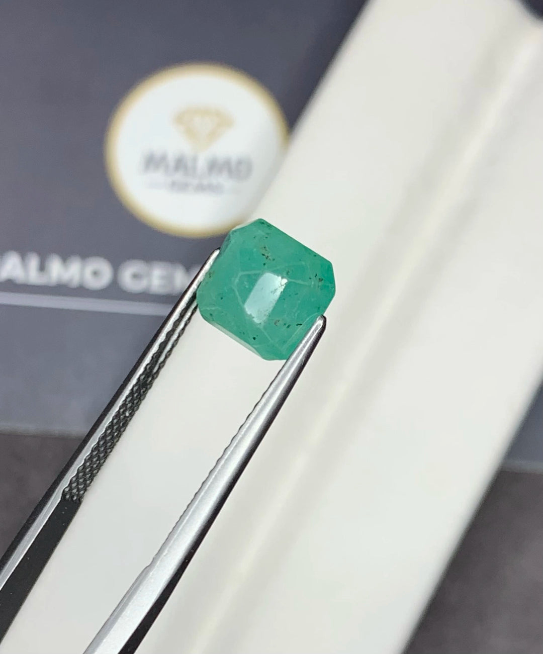 Emerald 2.79 Cts