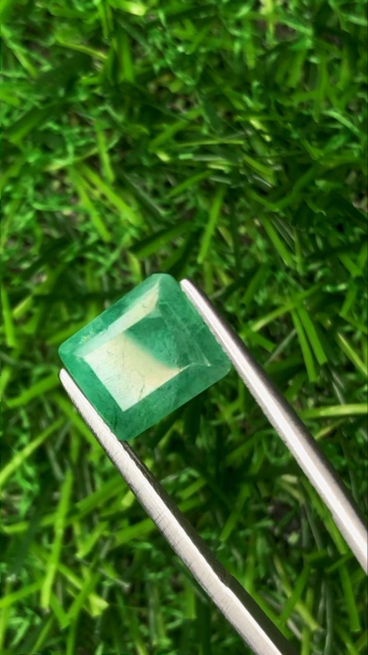 Emerald 5.50 cts