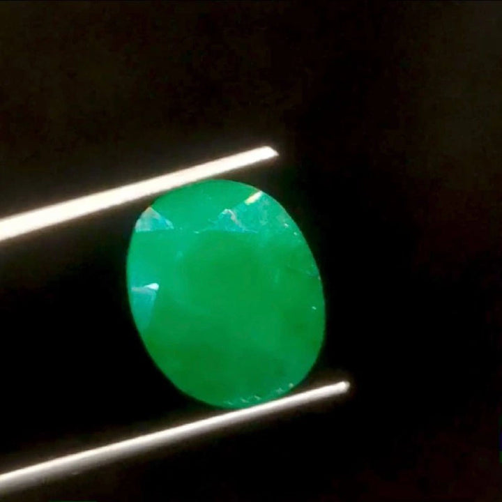 Emerald 8.35Cts