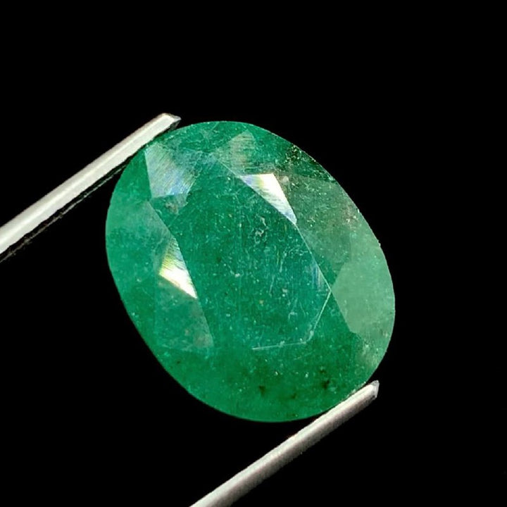 Emerald 6.85 Cts