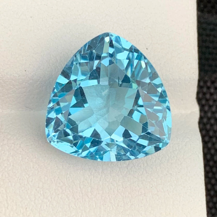 Topaz London Blue 14.59 cts