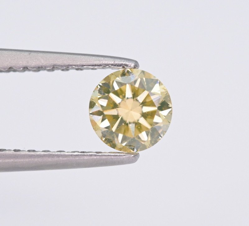 Beautiful Yellowish Faceted Fancy Diamond