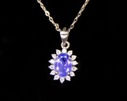 Exquisite Tanzanite Gemstone Pendant - A Touch of Luxury