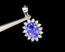 Exquisite Tanzanite Gemstone Pendant - A Touch of Luxury