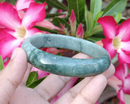 Exquisite Natural Burmese Jade Bangle