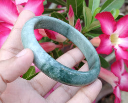 Exquisite Natural Burmese Jade Bangle