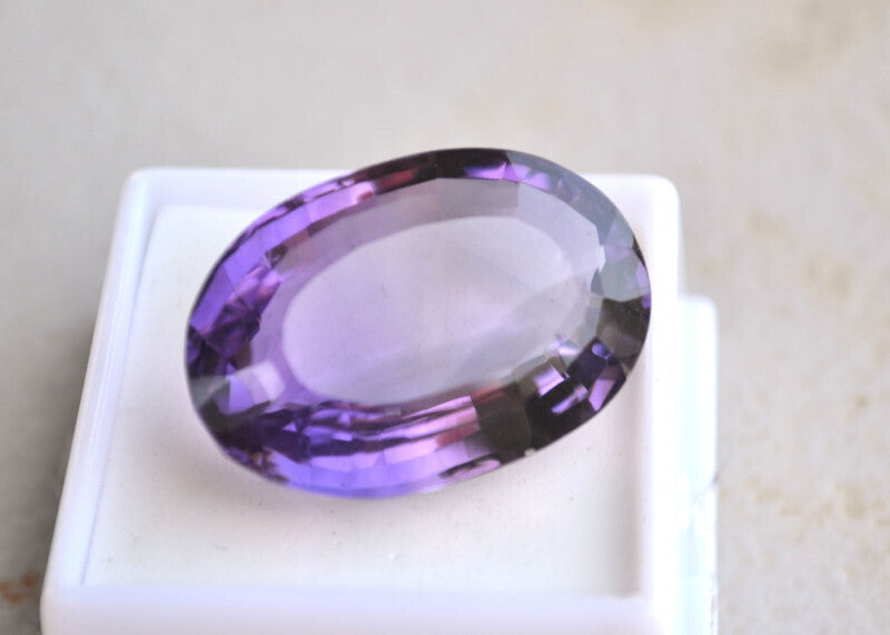 Amethyst - Radiant 2.88 ct Gemstone