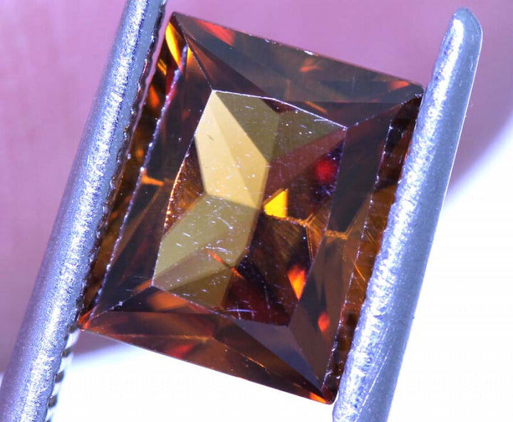 Zircon 0.96 Carat