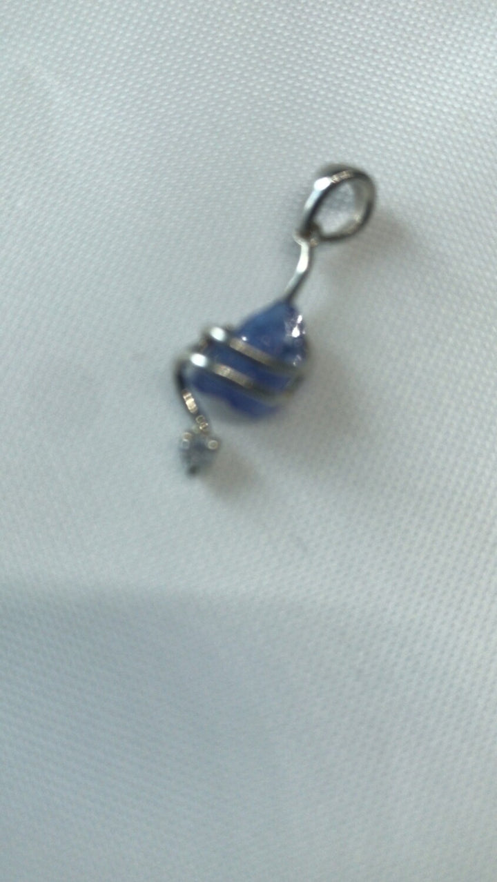 Elegant Tanzanite Pendant - Timeless Blue Beauty